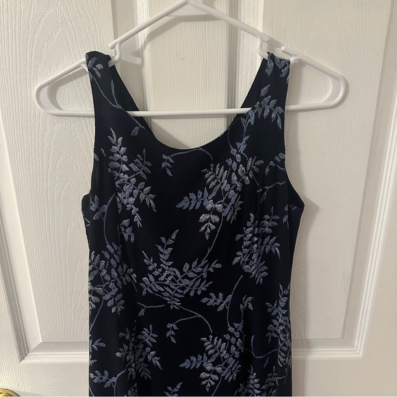 Ann Taylor Elegant Navy and Light Blue Floral Dress - Picture 2 of 5